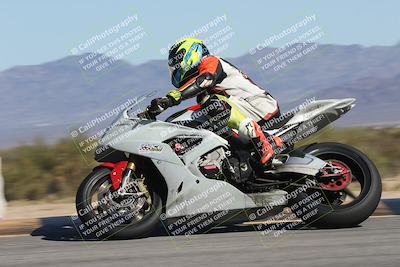 media/Oct-30-2025-Racers Edge (Thu) [[dabbdaf680]]/3-B Group/Session 4 (Turn 9 Side)/